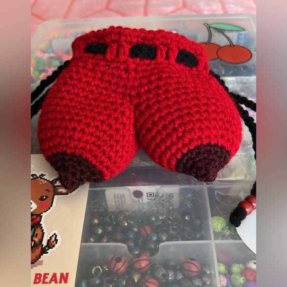 Crocheted Boobie Bag 🔥 - Picture 3 of 7